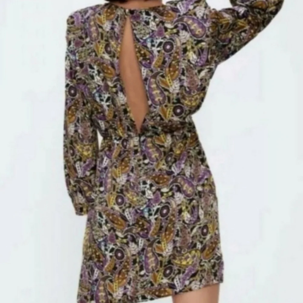 Zara Paisley Print Open Keyhole Back Long Sleeve Partially Lined Mini Dress, M - Picture 3 of 13